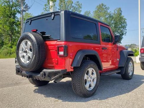Used 2020 Jeep Wrangler Sport AWD/4WD image 3