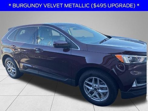 Certified 2023 Ford Edge SEL w/ Convenience Package AWD/4WD image 3