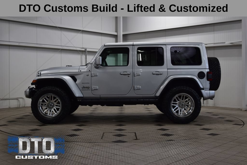 Used 2024 Jeep Wrangler Unlimited Sahara w/ Technology Group AWD/4WD image 4