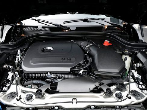 New 2026 MINI Cooper 2-Door Hardtop image 25