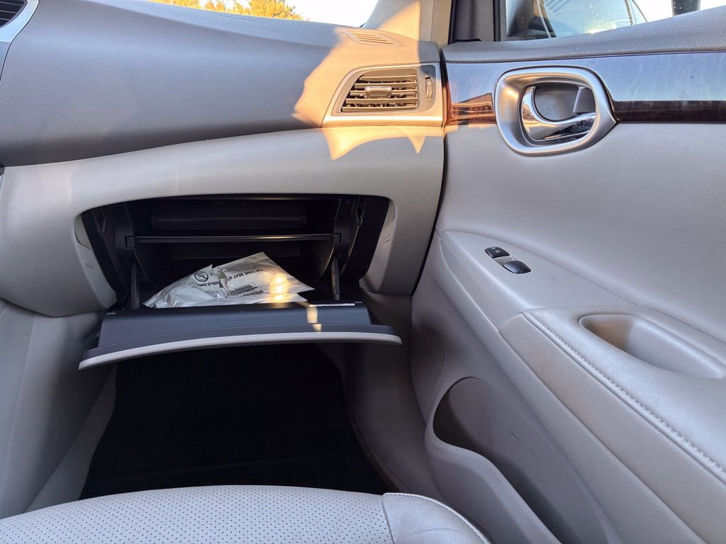 Used 2013 Nissan Sentra SL w/ Leather Pkg FWD image 41