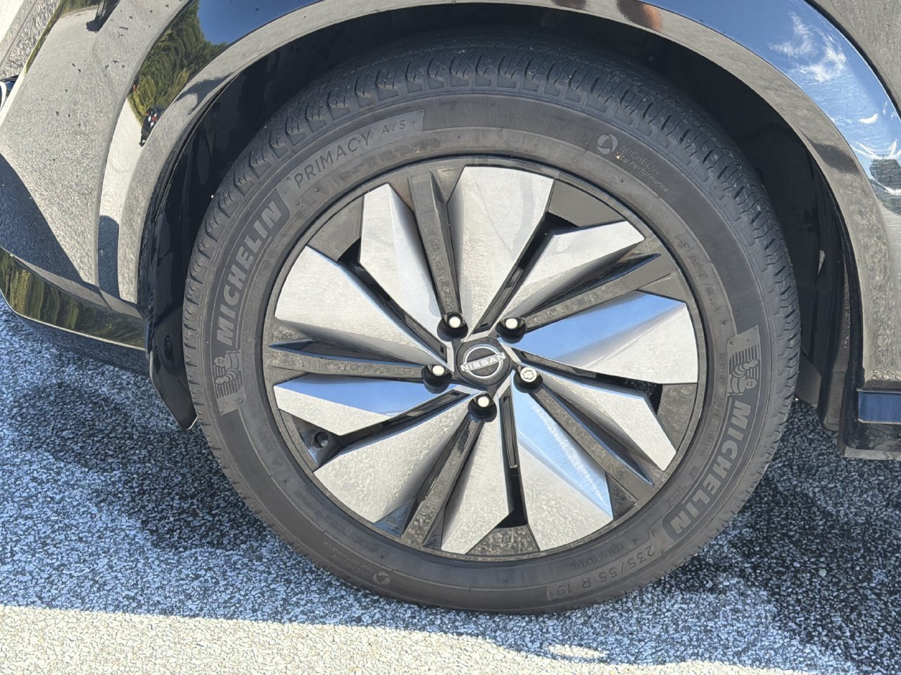 Certified 2023 Nissan Ariya FWD image 31