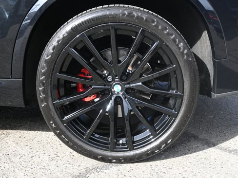 Used 2024 BMW X5 xDrive40i w/ M Sport Package AWD/4WD image 23
