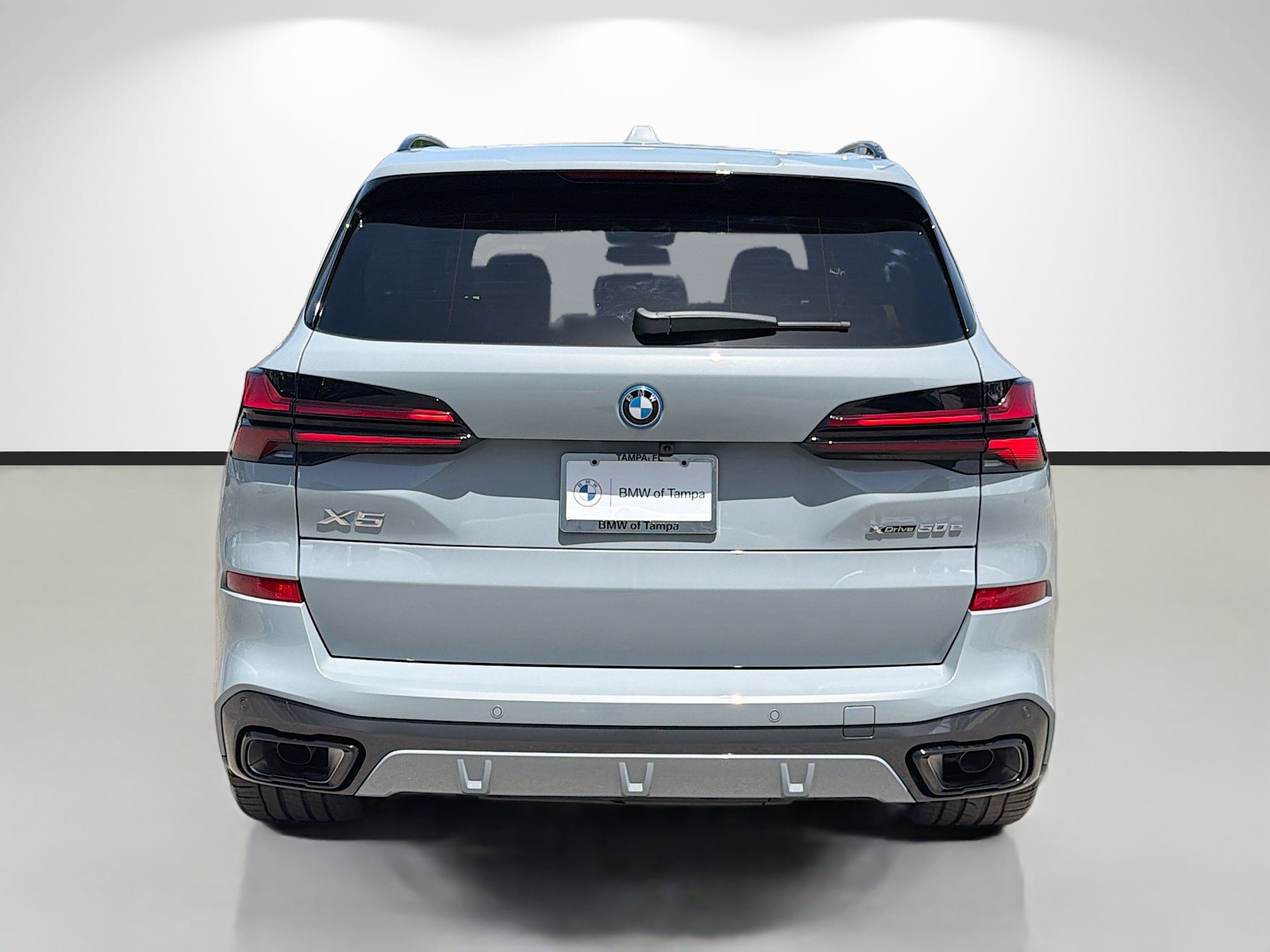 New 2026 BMW X5 xDrive50e w/ Executive Package AWD/4WD image 4