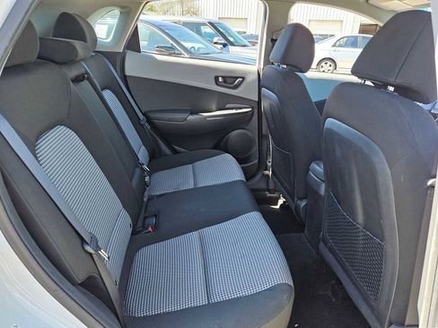 Used 2019 Hyundai Kona SE image 18