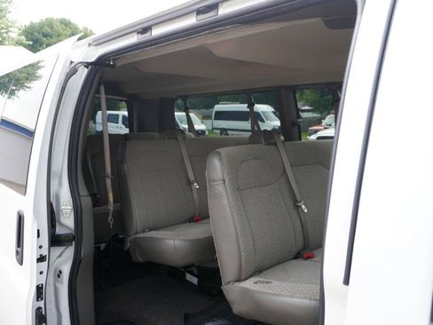 Used 2019 Chevrolet Express 3500 LT w/ LT Preferred Equipment Group RWD image 15
