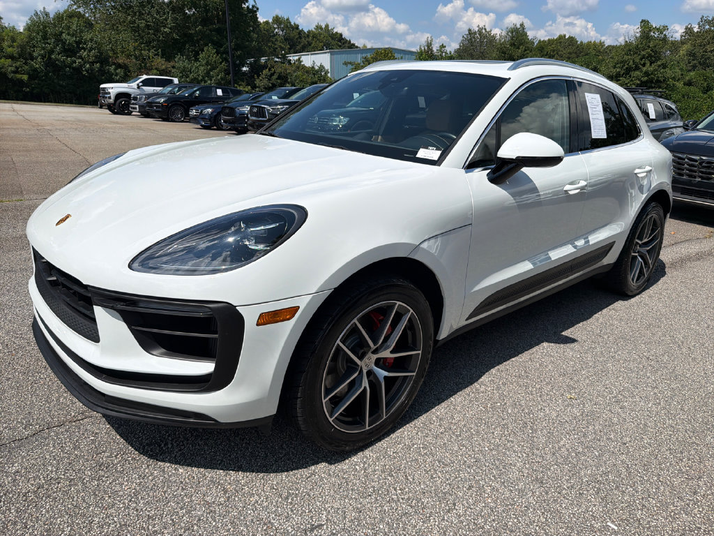 Used 2022 Porsche Macan S AWD/4WD image 3