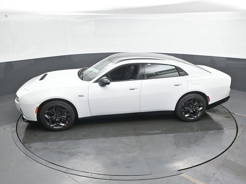 New 2026 Dodge Charger R/T AWD/4WD image 34