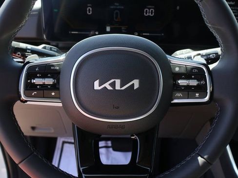 New 2026 Kia Carnival EX FWD image 26