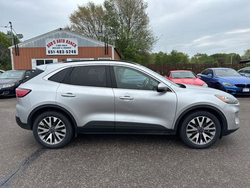 Used 2020 Ford Escape Titanium AWD/4WD image 4