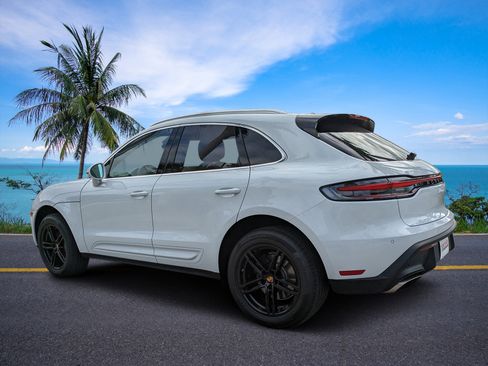 Used 2023 Porsche Macan image 38