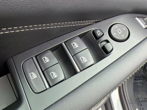 Used 2024 BMW X5 xDrive40i w/ Premium Package AWD/4WD image 20