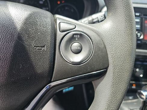 Used 2016 Honda HR-V LX image 18