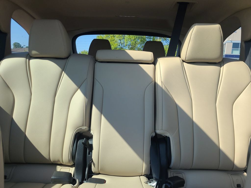 Certified 2025 Acura MDX FWD image 35