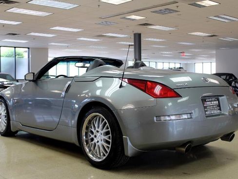 Used 2004 Nissan 350Z Touring image 26