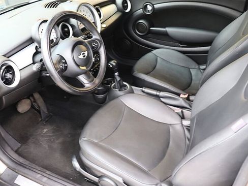 Used 2013 MINI Cooper Hardtop FWD image 9