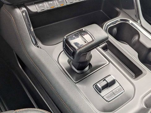 Used 2023 GMC Sierra 1500 AT4 w/ AT4 Premium Package image 32