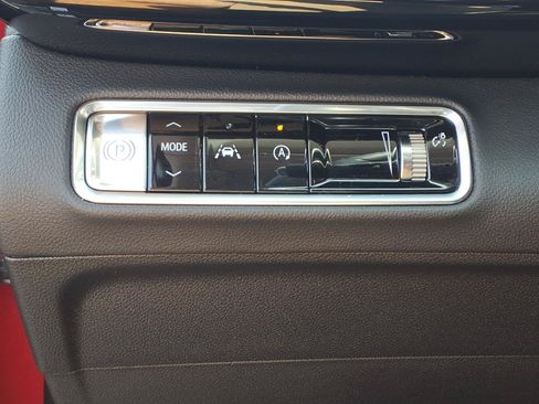 Used 2025 Buick Envision Preferred AWD/4WD image 21