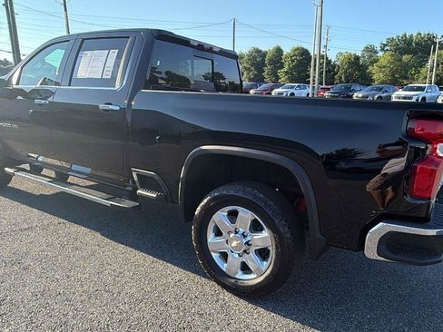 Used 2022 Chevrolet Silverado 2500 LTZ w/ LTZ Premium Package AWD/4WD image 11