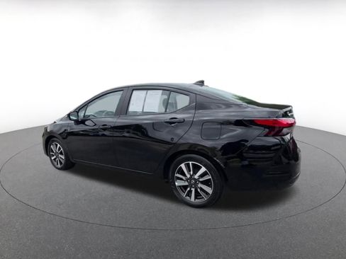 Used 2025 Nissan Versa SV FWD image 11