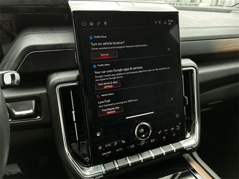 Used 2025 GMC Yukon XL Denali image 19