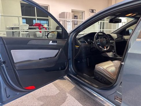 Used 2015 Hyundai Sonata Sport 2.0T image 13