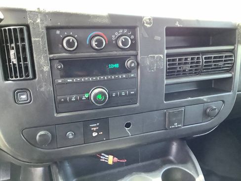 Used 2016 Chevrolet Express 2500 w/ Cold Climate Package RWD image 44
