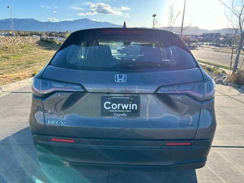 Used 2025 Honda HR-V LX image 6