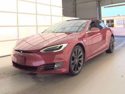 Used 2020 Tesla Model S Performance AWD/4WD image 2