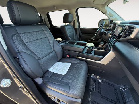 Used 2023 Toyota Tundra SR5 w/ SR5 Premium Package RWD image 19