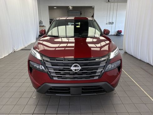 New 2026 Nissan Rogue SV FWD image 2