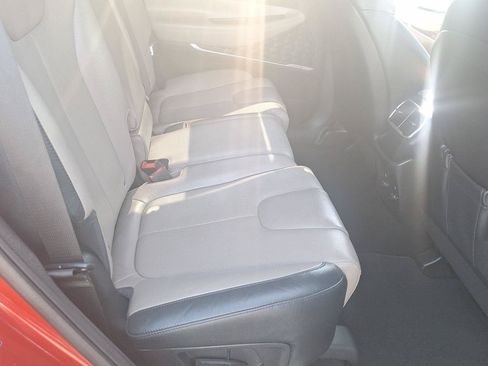 Used 2020 Hyundai Santa Fe SEL FWD image 18