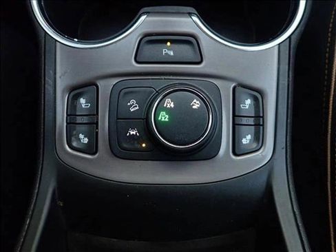 Used 2022 GMC Terrain AT4 w/ Infotainment Package II AWD/4WD image 24