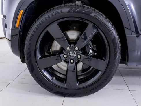 Used 2024 Land Rover Defender 110 V8 AWD/4WD image 29