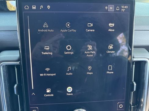 Used 2025 GMC Yukon Denali image 35