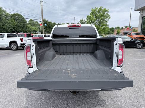 Used 2022 GMC Canyon Elevation w/ Trailering Package AWD/4WD image 9