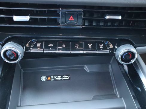 New 2026 Chevrolet Tahoe LT w/ Comfort Package AWD/4WD image 13