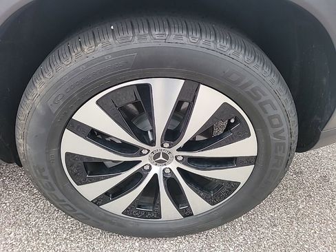 Used 2025 Mercedes-Benz GLE 350 4MATIC image 7