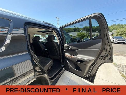 Used 2023 GMC Acadia Denali w/ Black Diamond Edition AWD/4WD image 61