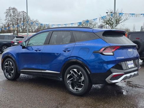 Used 2023 Kia Sportage SX image 2