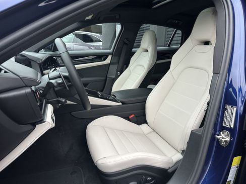 New 2026 Porsche Panamera 4 image 5