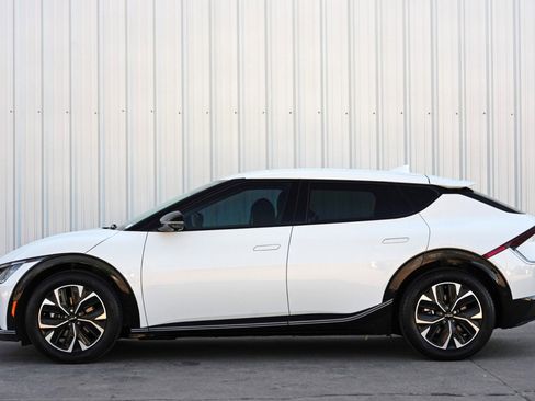 Used 2024 Kia EV6 Wind w/ Wind Technology Package image 8