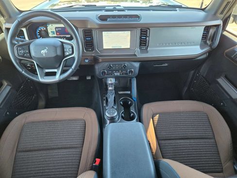 Used 2022 Ford Bronco Outer Banks w/ Sasquatch Package AWD/4WD image 13