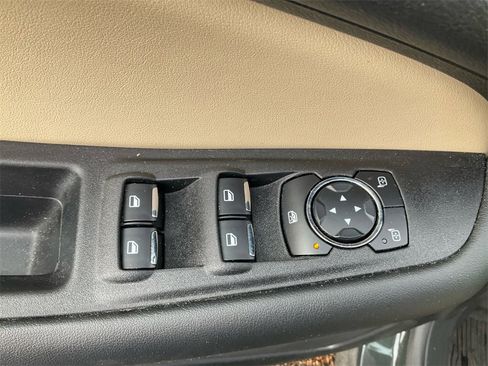 Used 2024 Ford Edge SEL w/ Convenience Package image 23