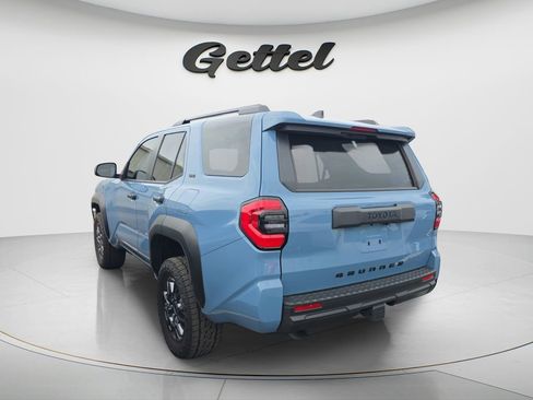 Used 2025 Toyota 4Runner SR5 RWD image 4