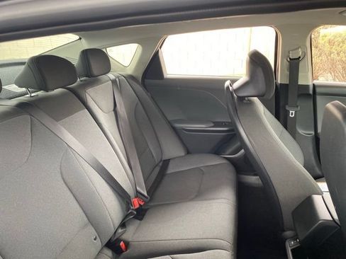 Used 2025 Kia K4 FWD image 6