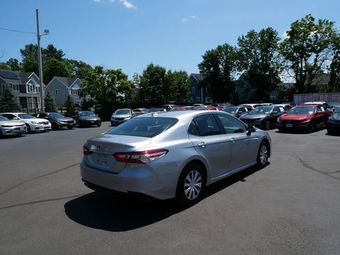 Used 2020 Toyota Camry LE w/ Fleet Convenience Package FWD image 6