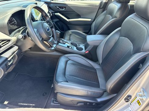 Certified 2025 Subaru Crosstrek 2.5i Limited w/ Crosstrek Mirror Package AWD/4WD image 15