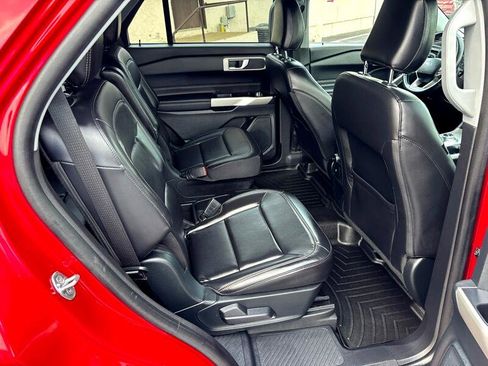 Used 2021 Ford Explorer XLT w/ Equipment Group 202A image 42