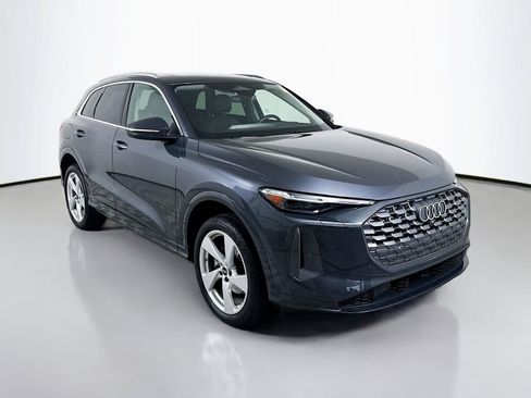 Certified 2025 Audi Q5 Premium Plus w/ Premium Plus AWD/4WD image 7